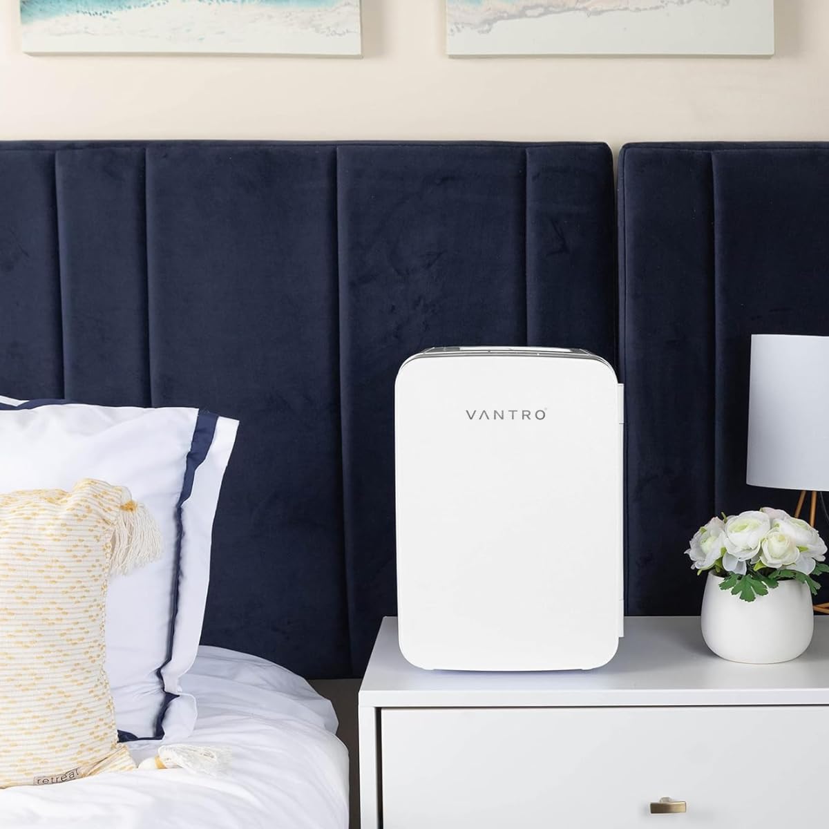 VANTRO Car Mini Fridge Model :: R10